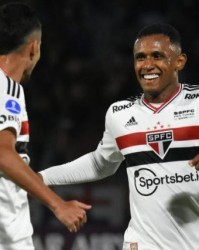 B体育中国官网首页-远水难解渴！阿森纳签下巴西妖锋 但问题还没解决