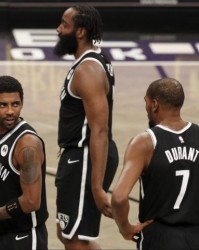 B体育中国官网首页-篮网如何补强？1997版火箭成反例 杜兰特面临挑战